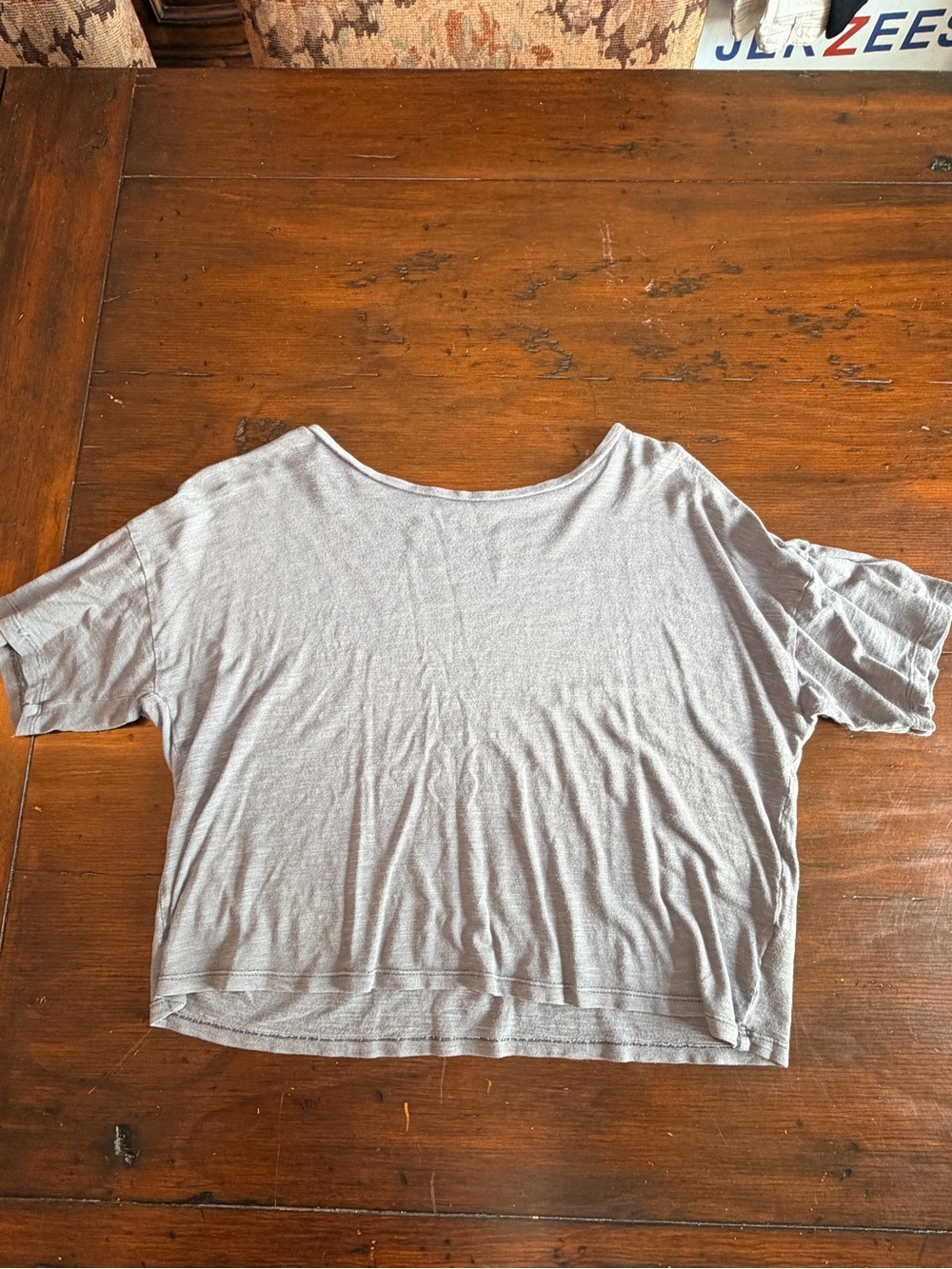 American Eagle Gray Oversized Cropped Tee Size Small